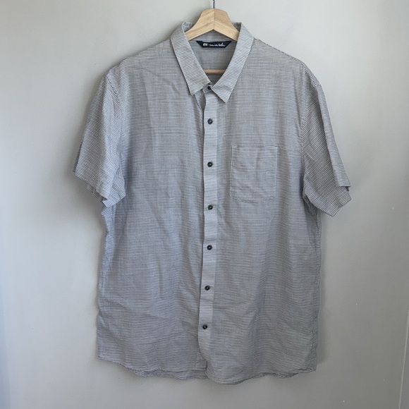 TRAVIS MATHEW PREMIUM COTTON BUTTON DOWN SHORT SLEEVE - Picture 3 of 7